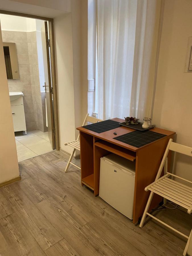 Апартаменты Studio Piata Amzei 1 Бухарест Экстерьер фото