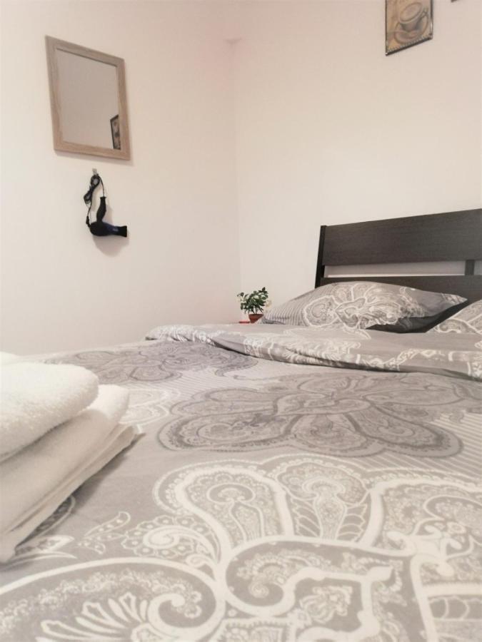 Апартаменты Studio Piata Amzei 1 Бухарест Экстерьер фото