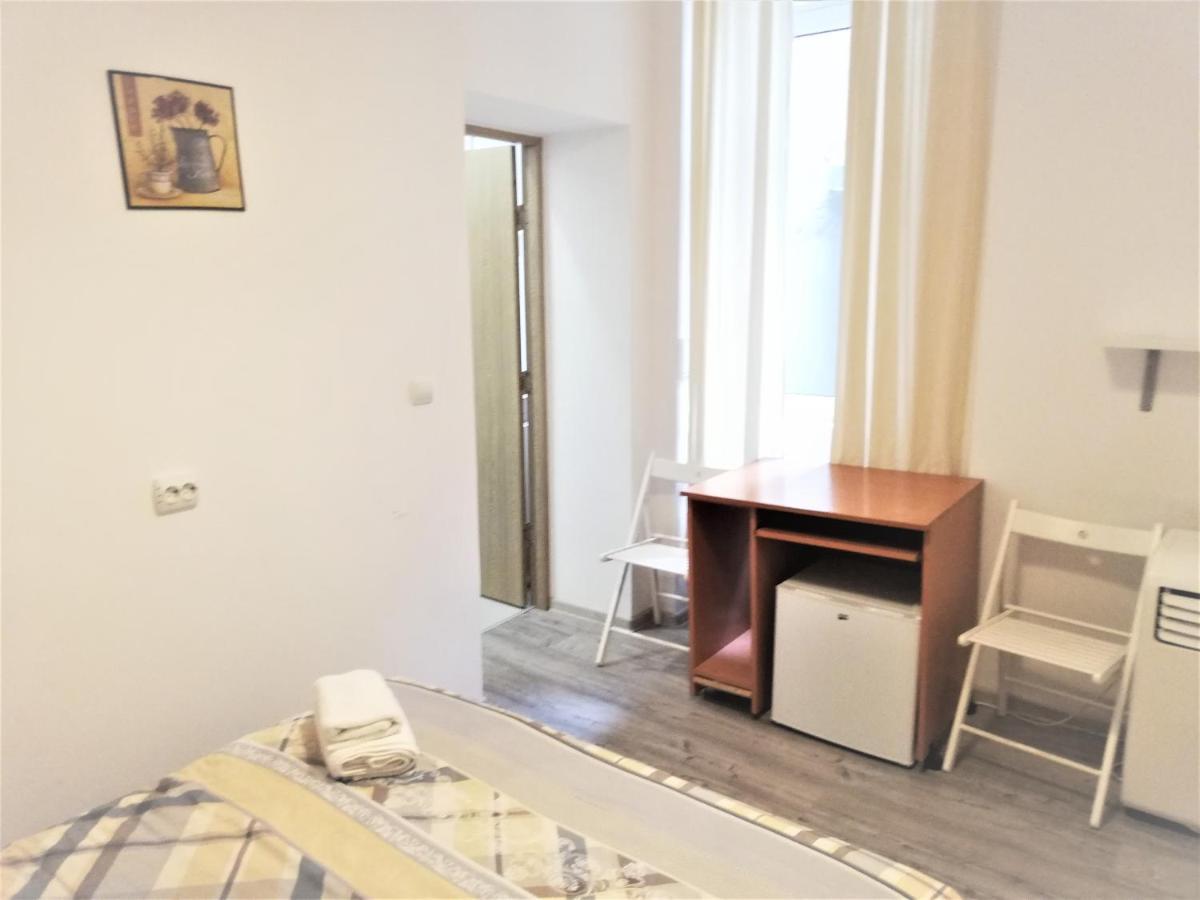 Апартаменты Studio Piata Amzei 1 Бухарест Экстерьер фото